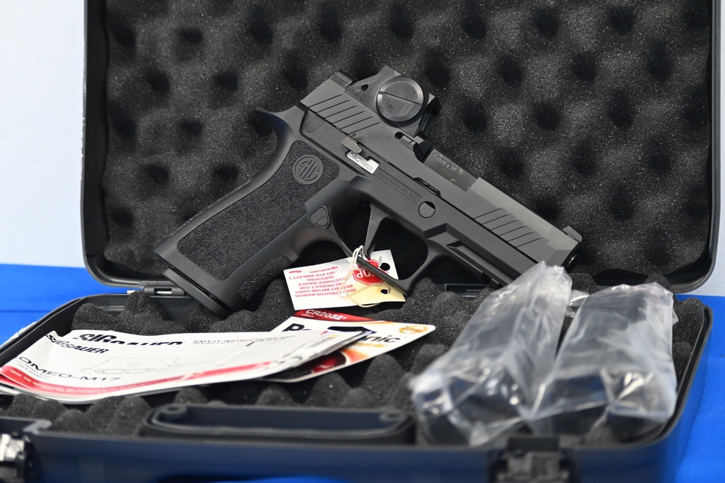 Sig Sauer P320 M18 w/M17 Optic (IOP) 