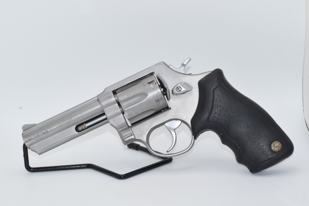 TAURUS 82S 38Spl Revolver (Police Trade In)